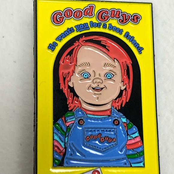 Chucky Good Guys Box Pin Lapel Horror Movie Doll - Picture 2 of 8